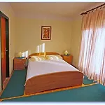 Apartment Bubi Hvar 1