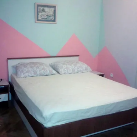Apartment Bubi Hvar 1 *